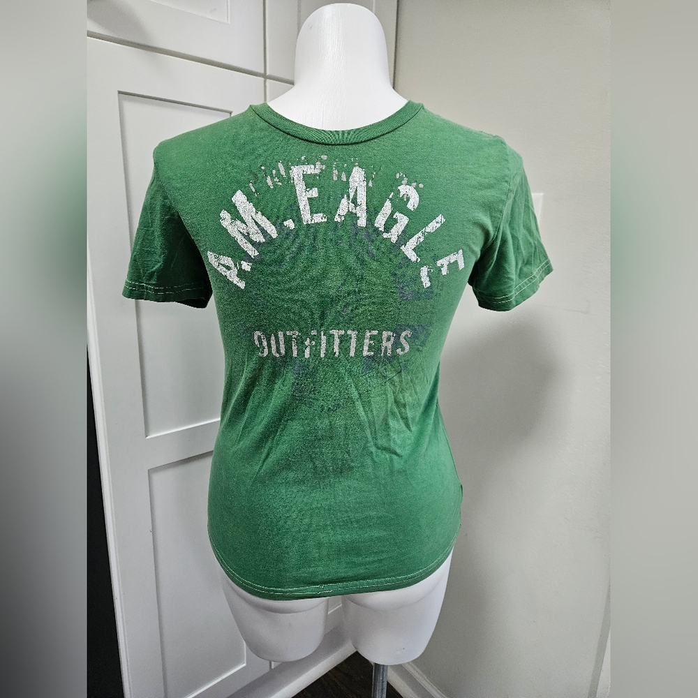 American Eagle Outfitters Men’s Green Graphic T-Shirt – Size Small